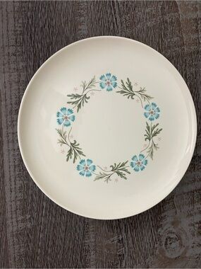 Vintage Taylor Smith & Taylor “Bridal Wreath” dinner plates set of four